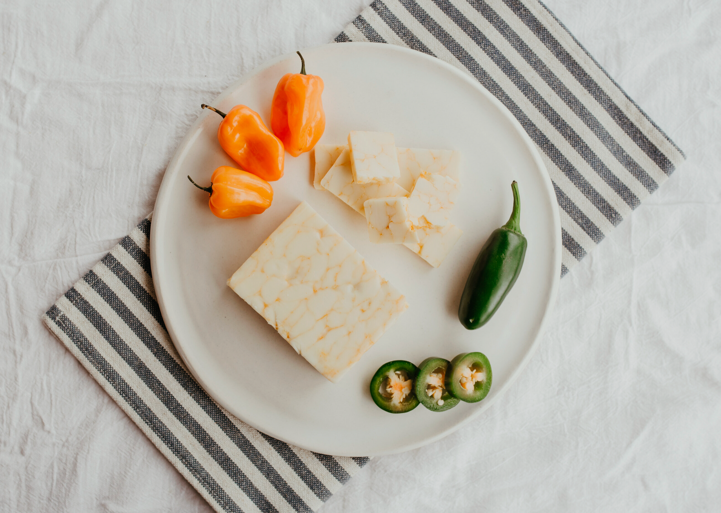 Jalapeño Habanero Cheddar Cheese (8oz)