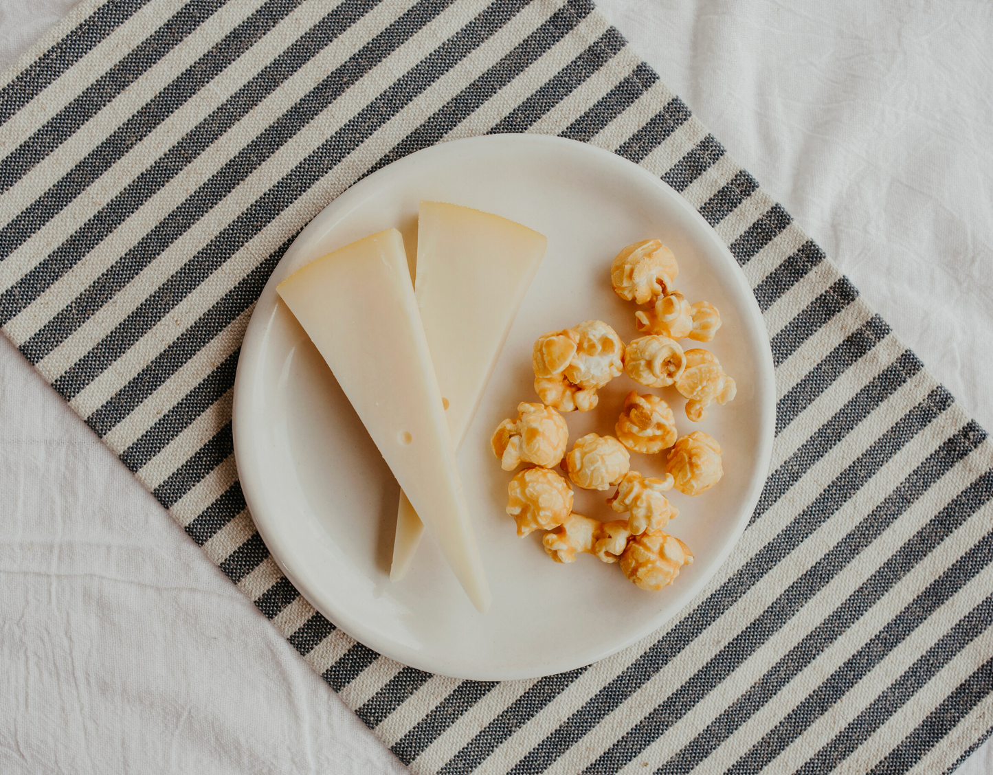 Young Farmstead Gouda (6oz)