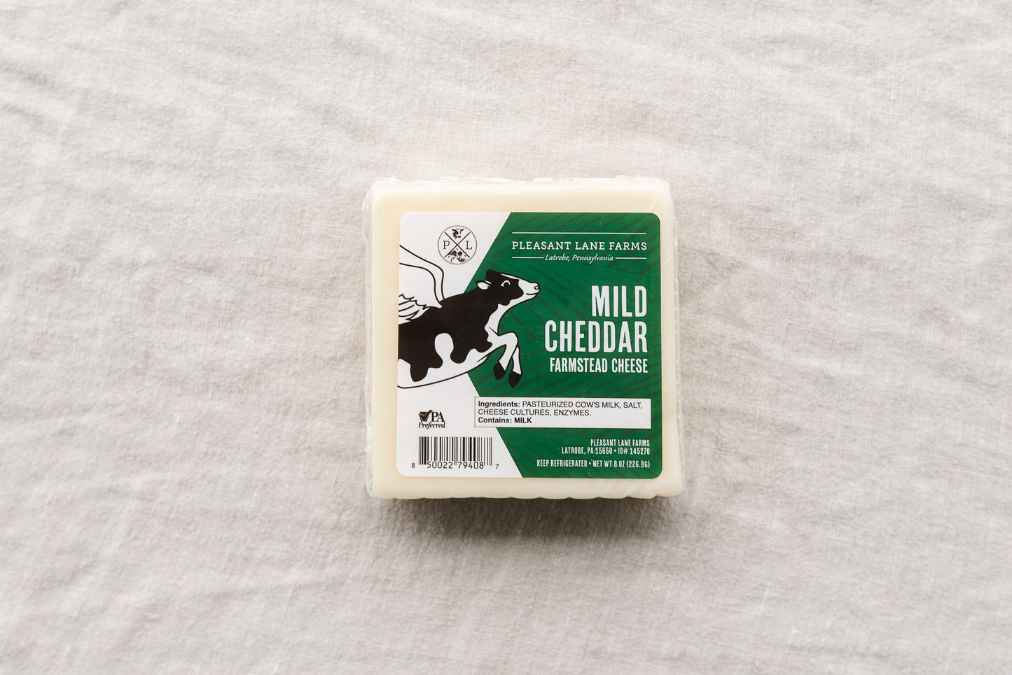 Mild Farmstead Cheddar Cheese (8oz)