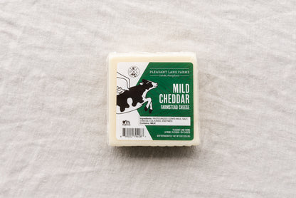 Mild Farmstead Cheddar Cheese (8oz)