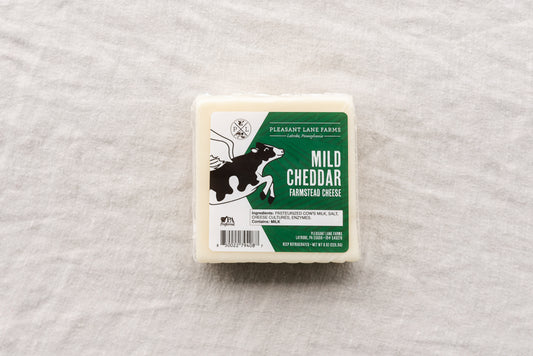 Mild Farmstead Cheddar Cheese (8oz)